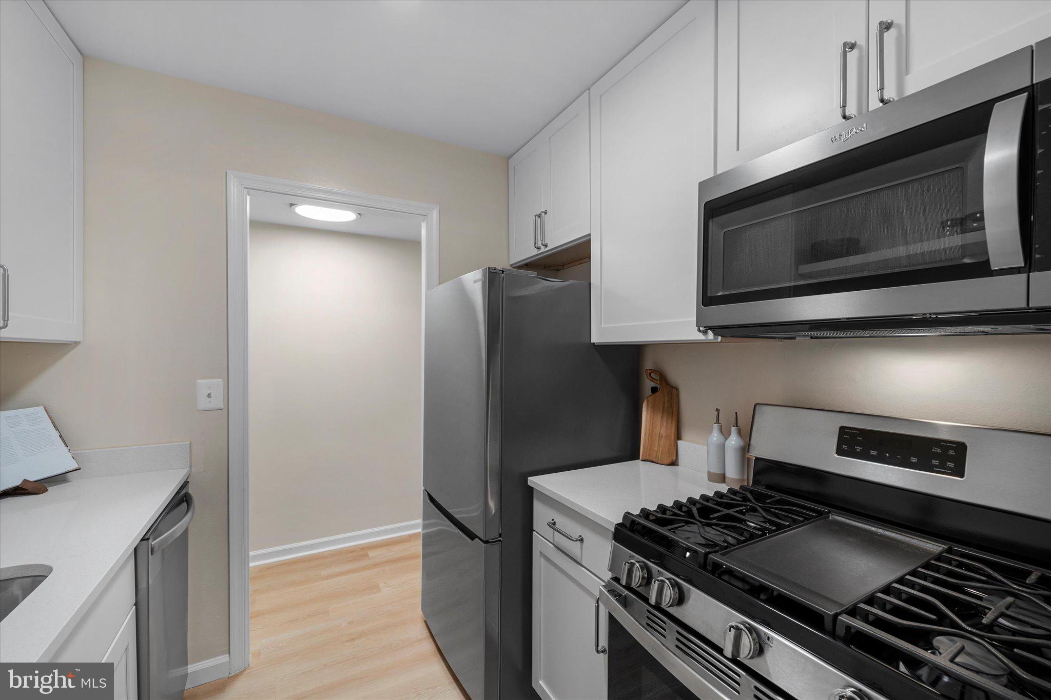 LYNDHURST CONDOS - Residential Lease