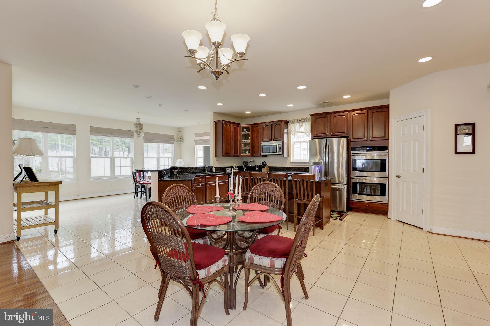 812 BIRCH RUN TERRACE 8