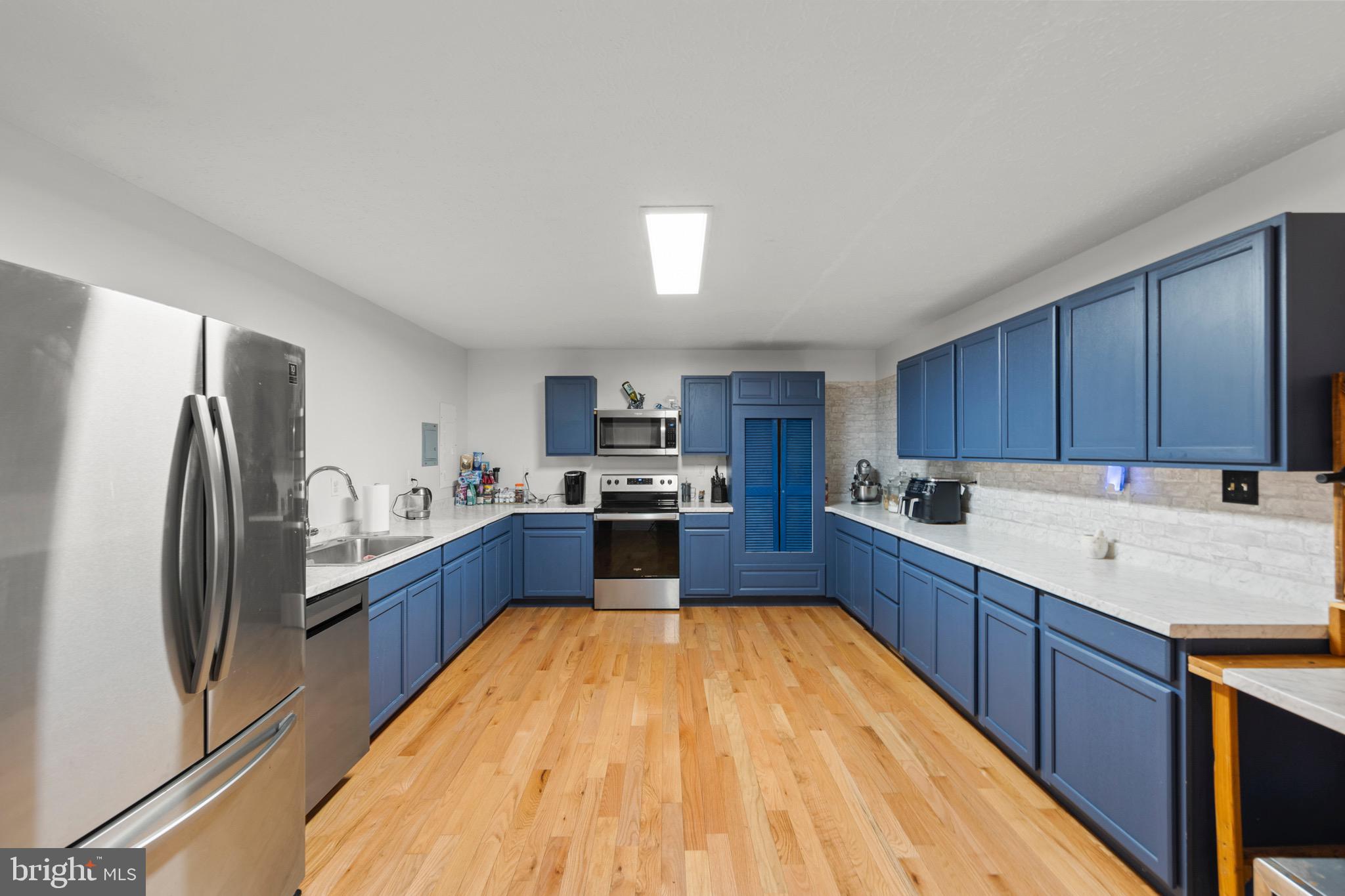 LAKE HOLIDAY ESTATES - Residential