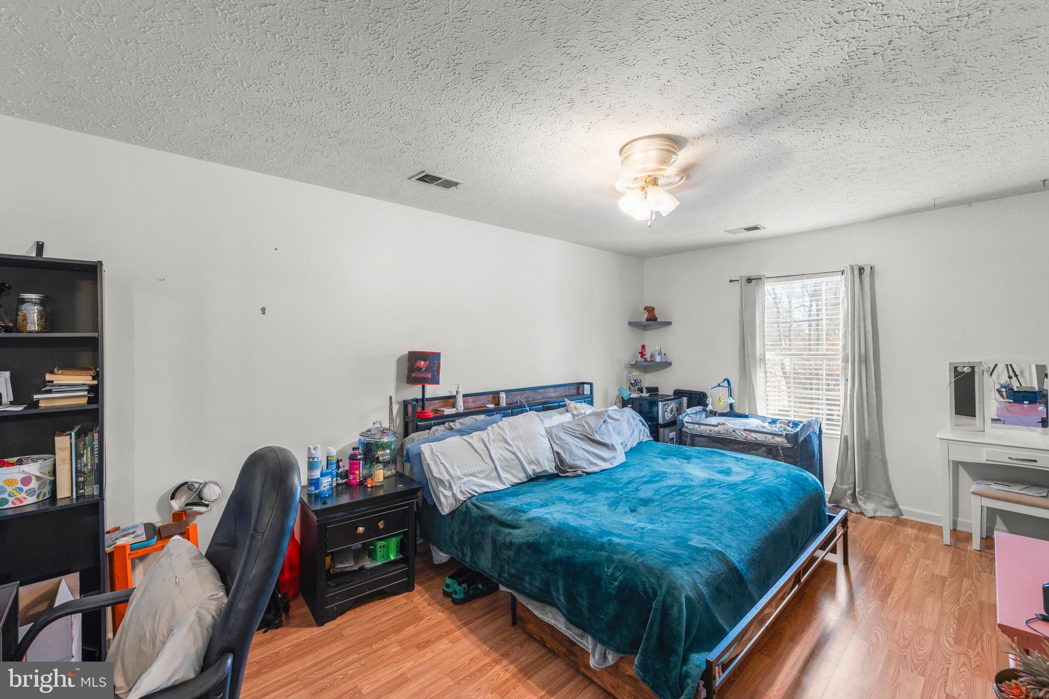 LAKE HOLIDAY ESTATES - Residential