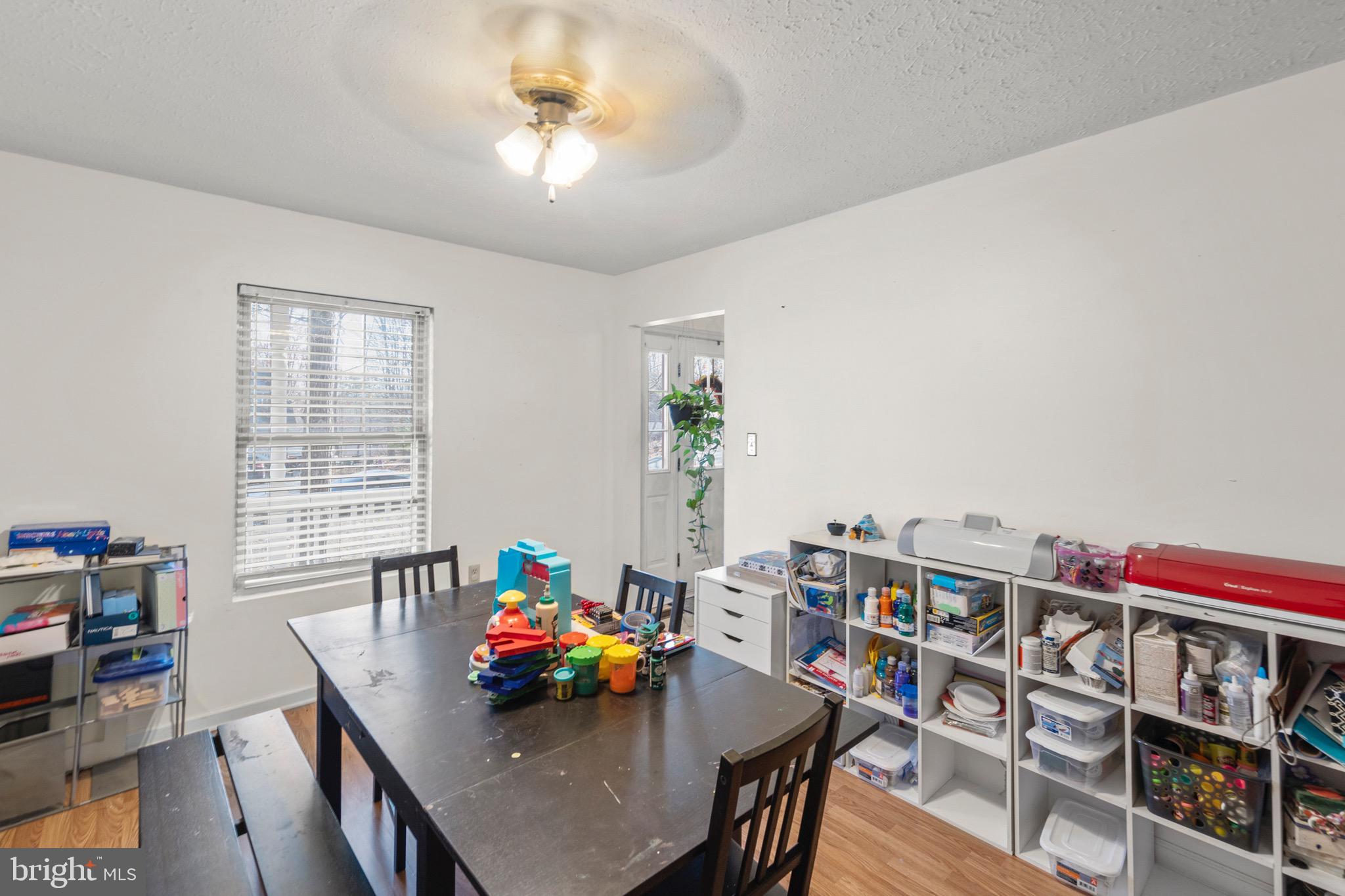 LAKE HOLIDAY ESTATES - Residential