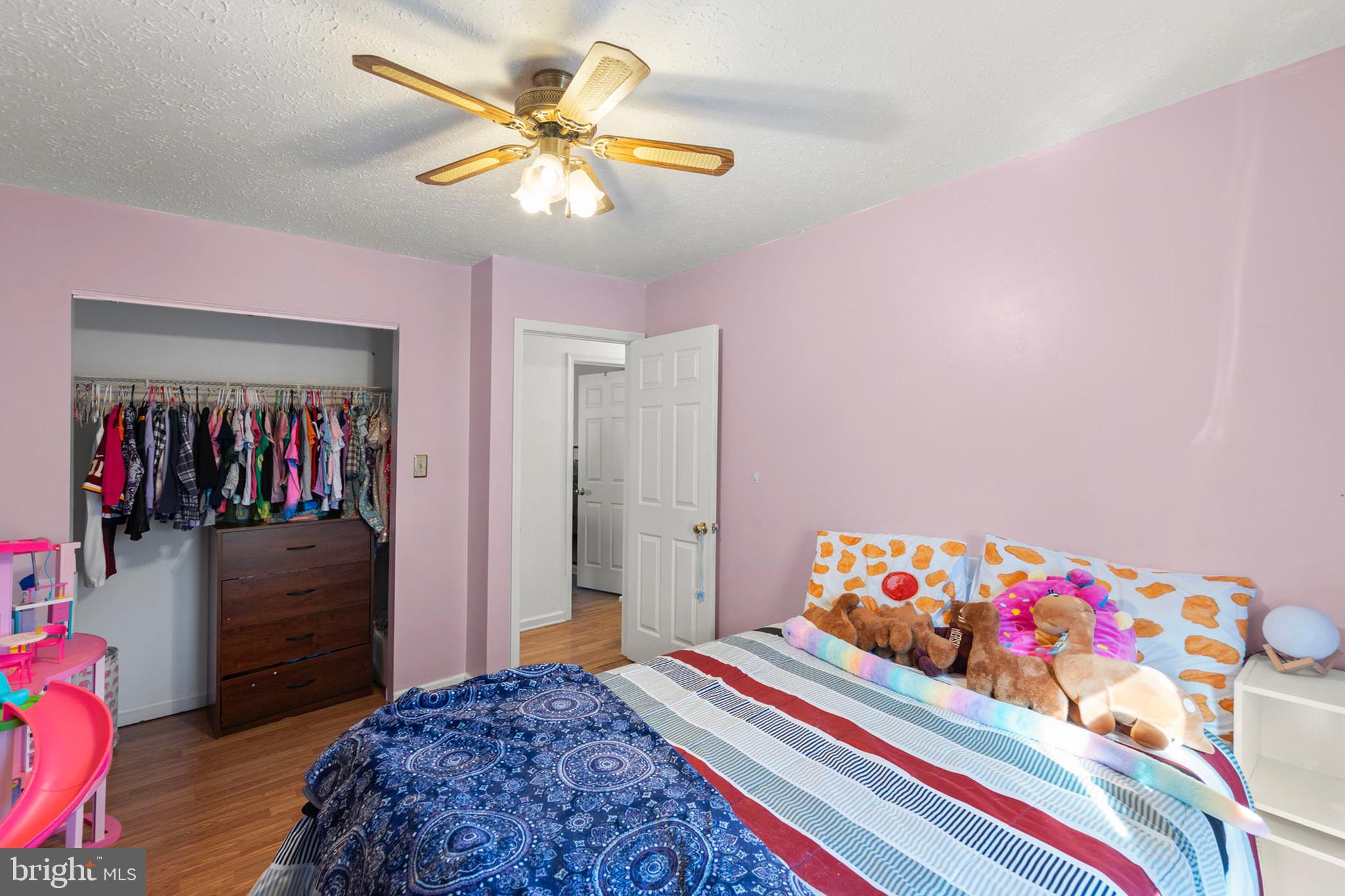 LAKE HOLIDAY ESTATES - Residential