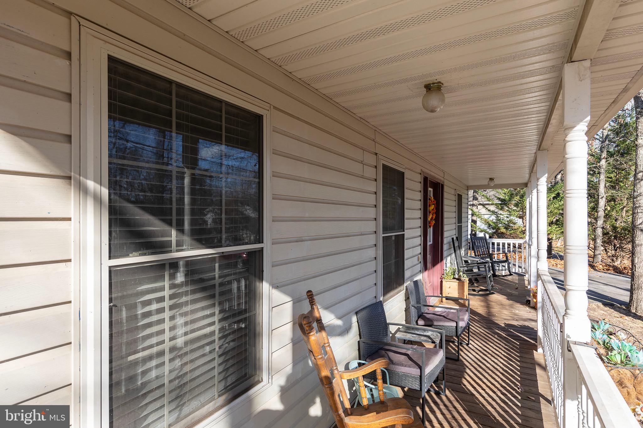 LAKE HOLIDAY ESTATES - Residential