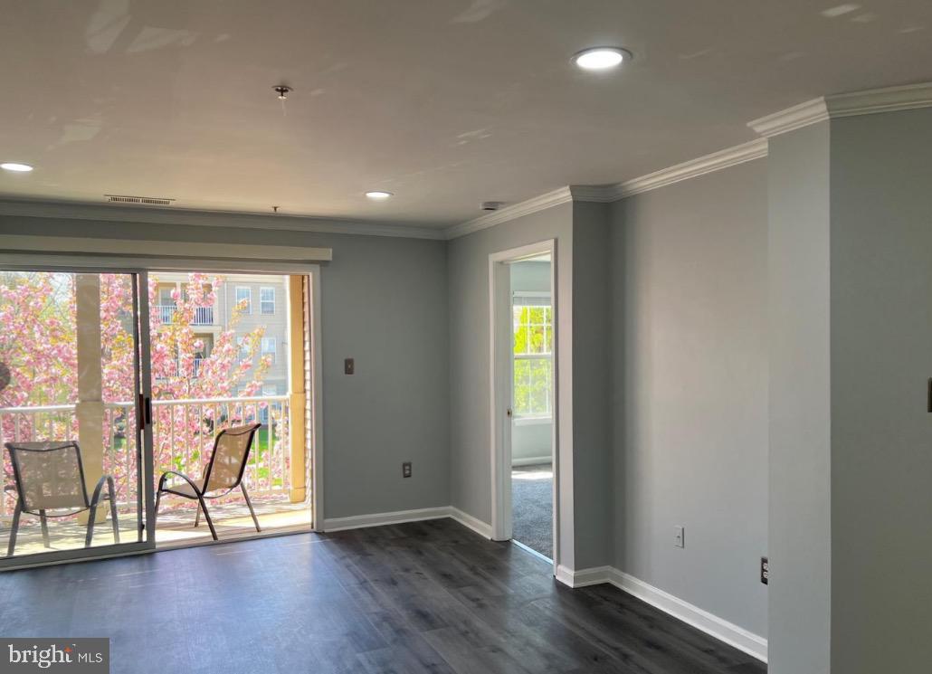 SUMMERHOUSE CONDO - Residential