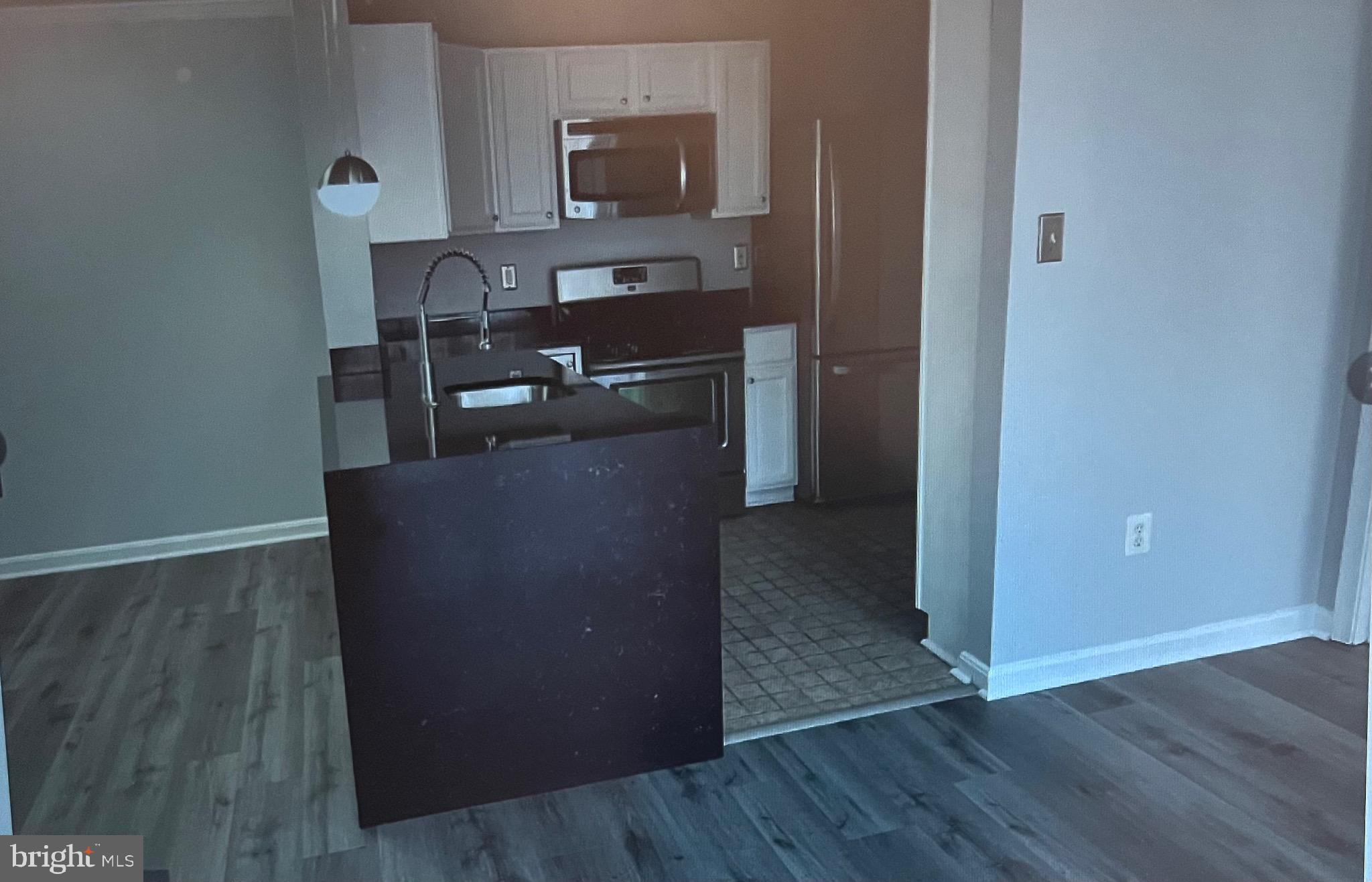 1061 GARDENVIEW LOOP 204