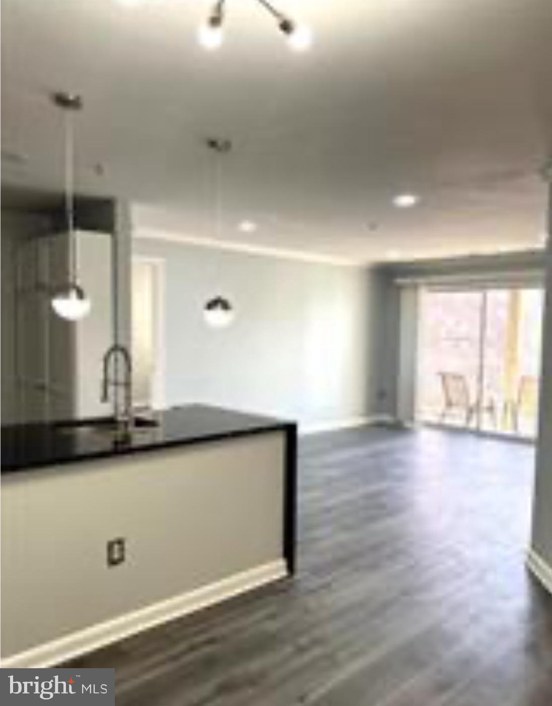 SUMMERHOUSE CONDO - Residential