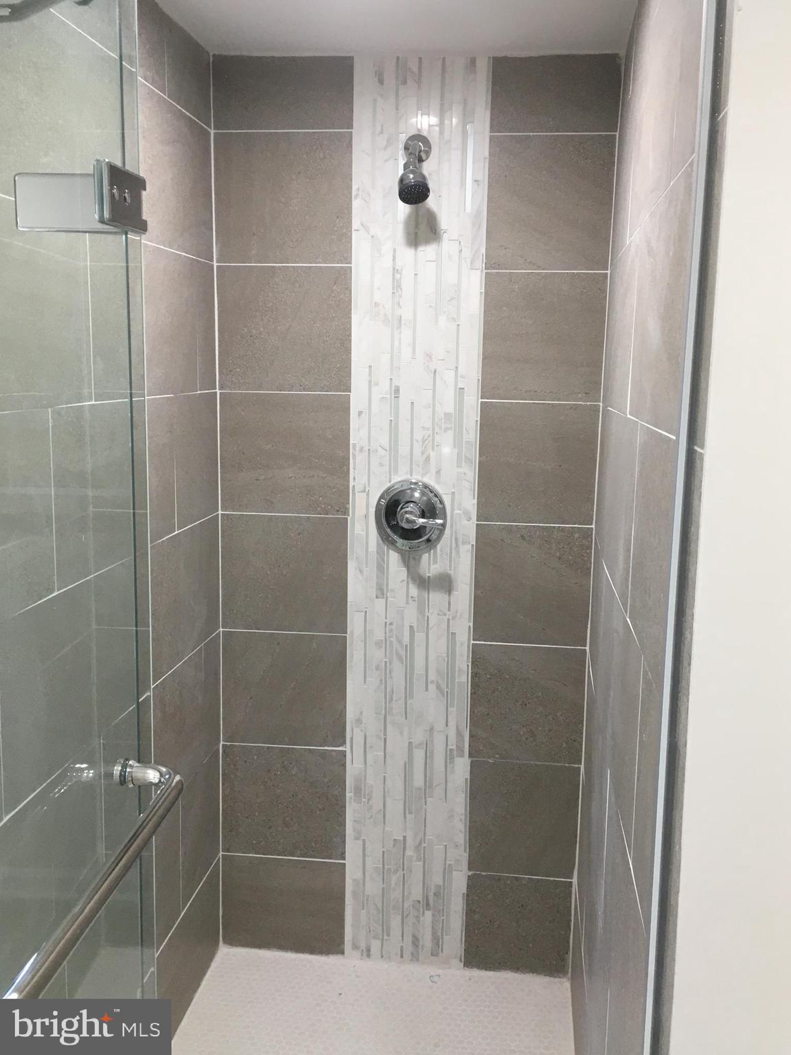 VILLAGE OF OWEN BROWN - Residential