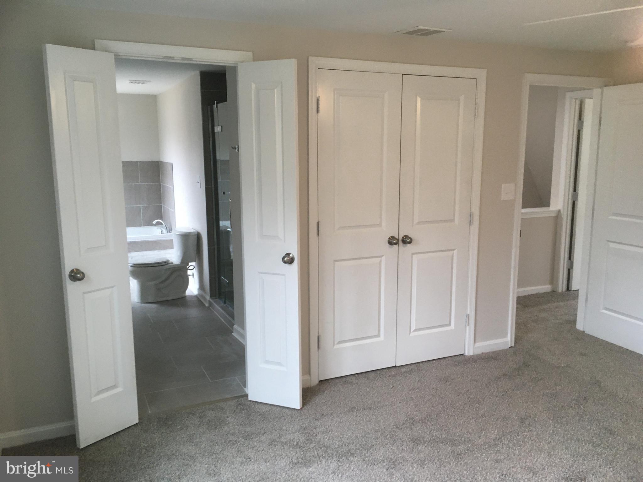 VILLAGE OF OWEN BROWN - Residential