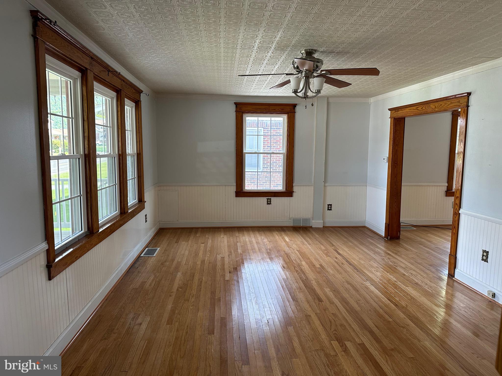 BOWLING GREEN - Residential