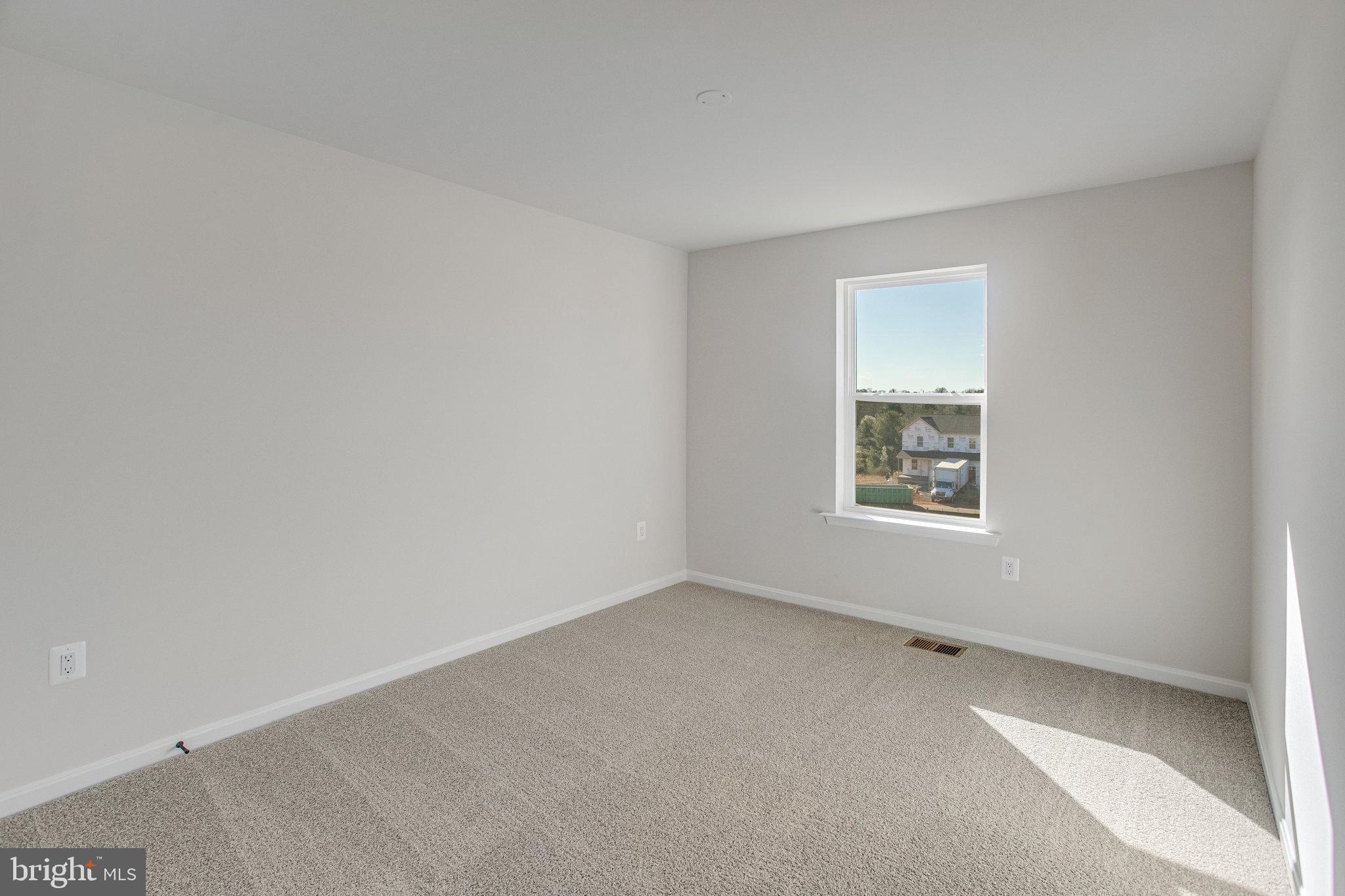 SEASONS AT ROUND MILL MEADOWS - Residential