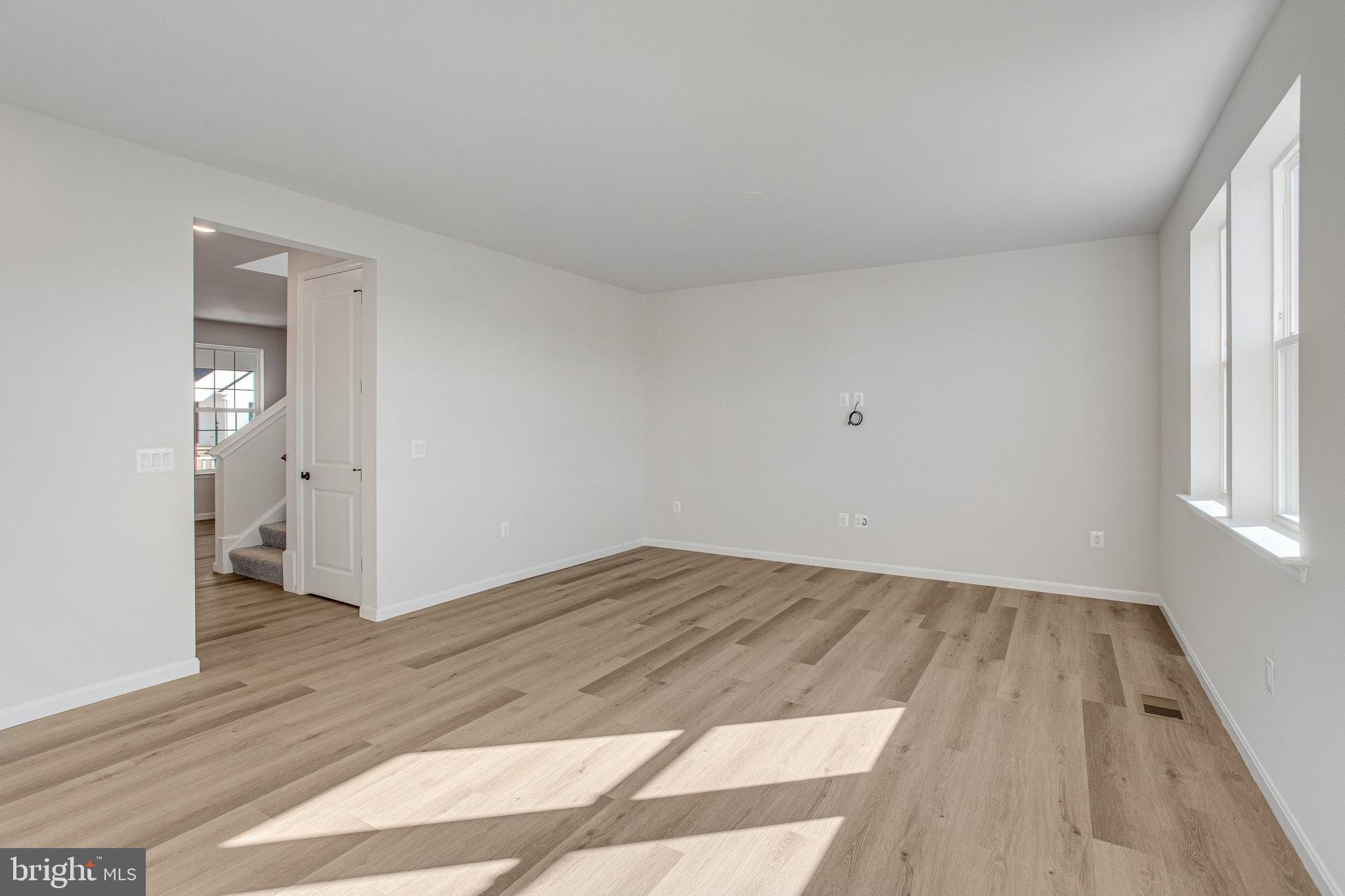 SEASONS AT ROUND MILL MEADOWS - Residential