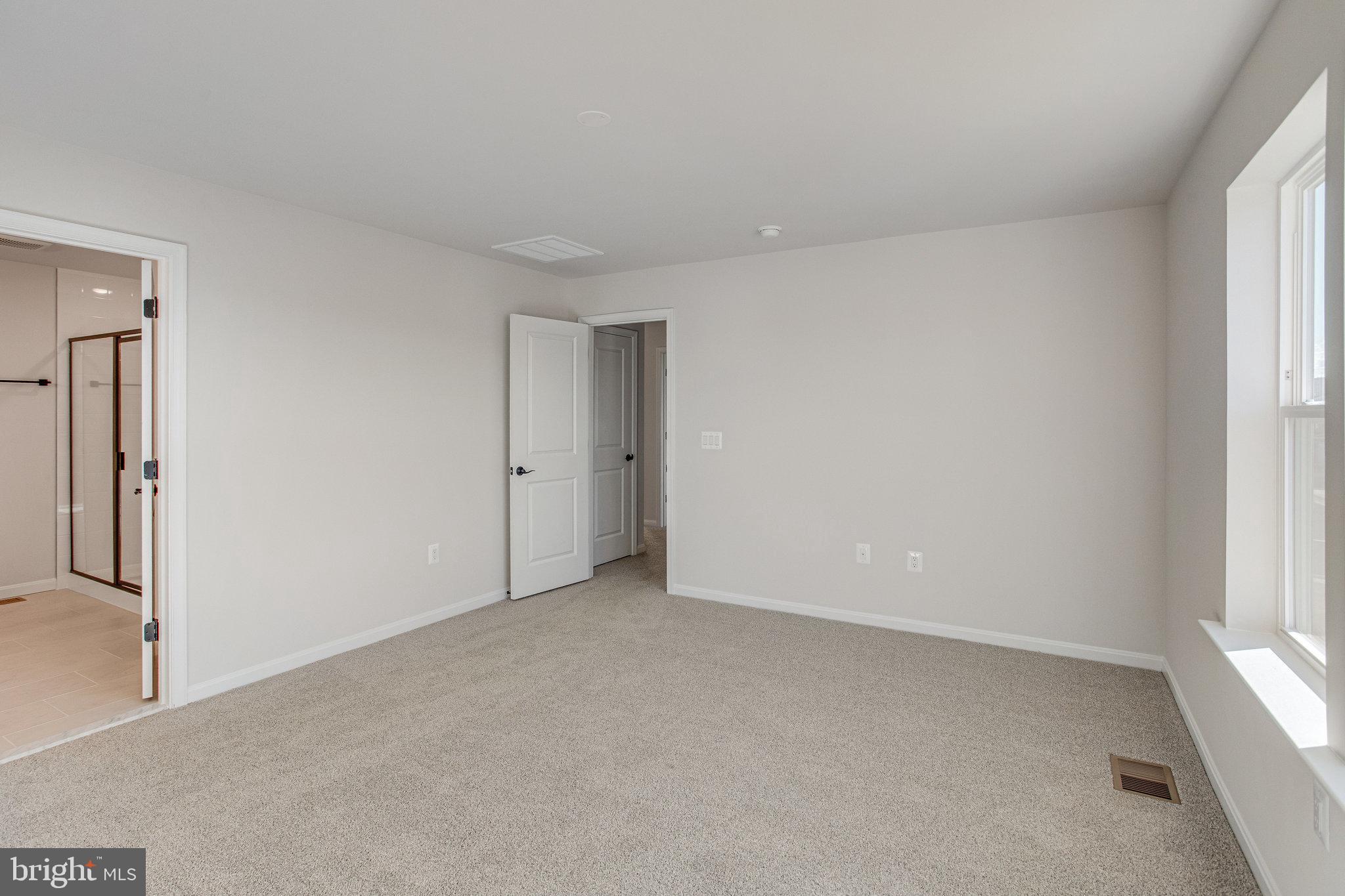 SEASONS AT ROUND MILL MEADOWS - Residential