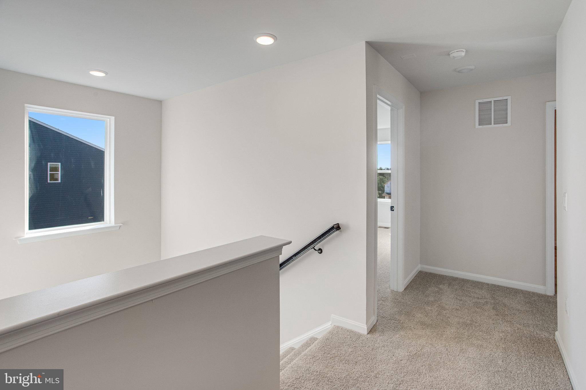 SEASONS AT ROUND MILL MEADOWS - Residential