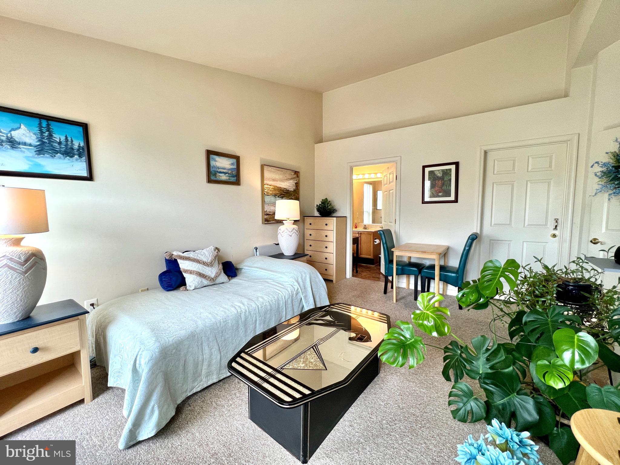 ECHO GLEN - Residential