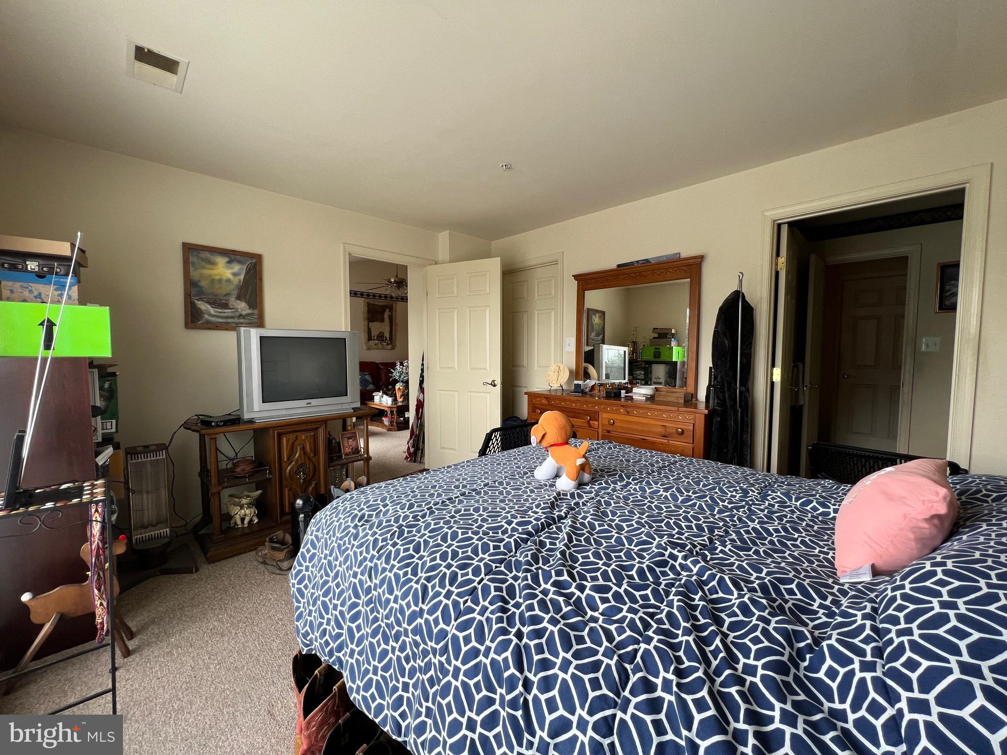 ECHO GLEN - Residential