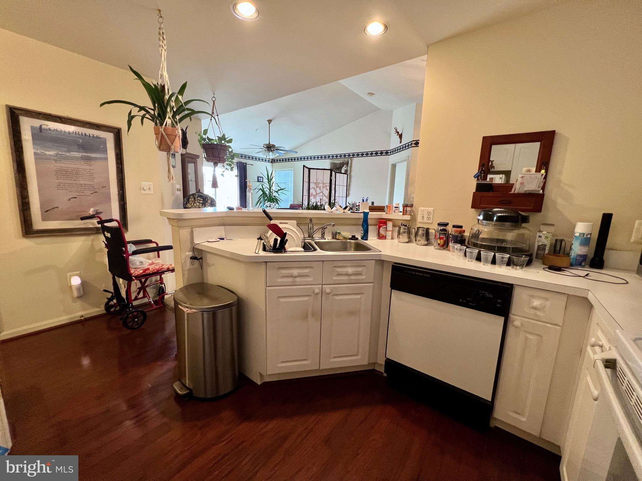 ECHO GLEN - Residential