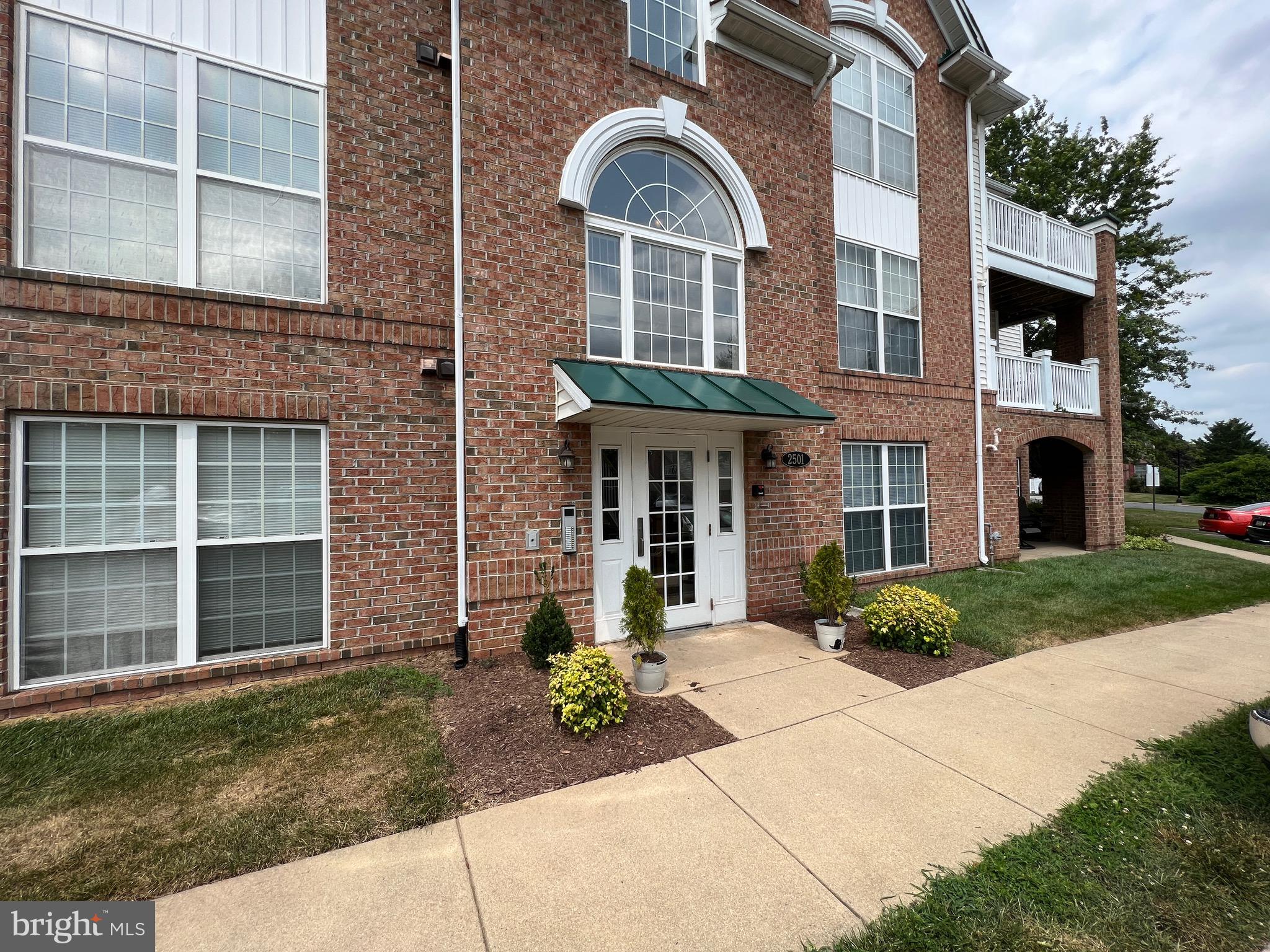 ECHO GLEN - Residential