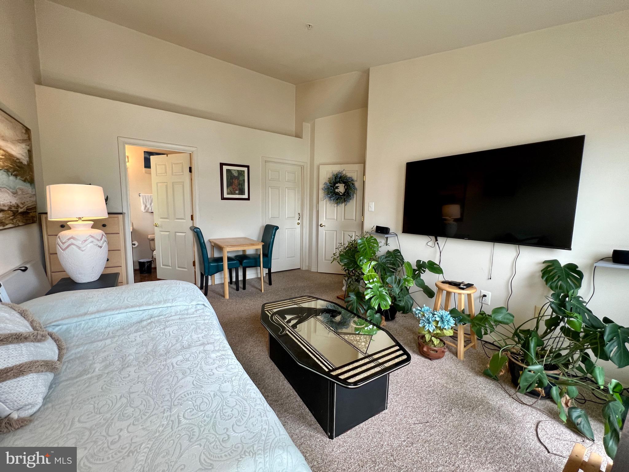 ECHO GLEN - Residential