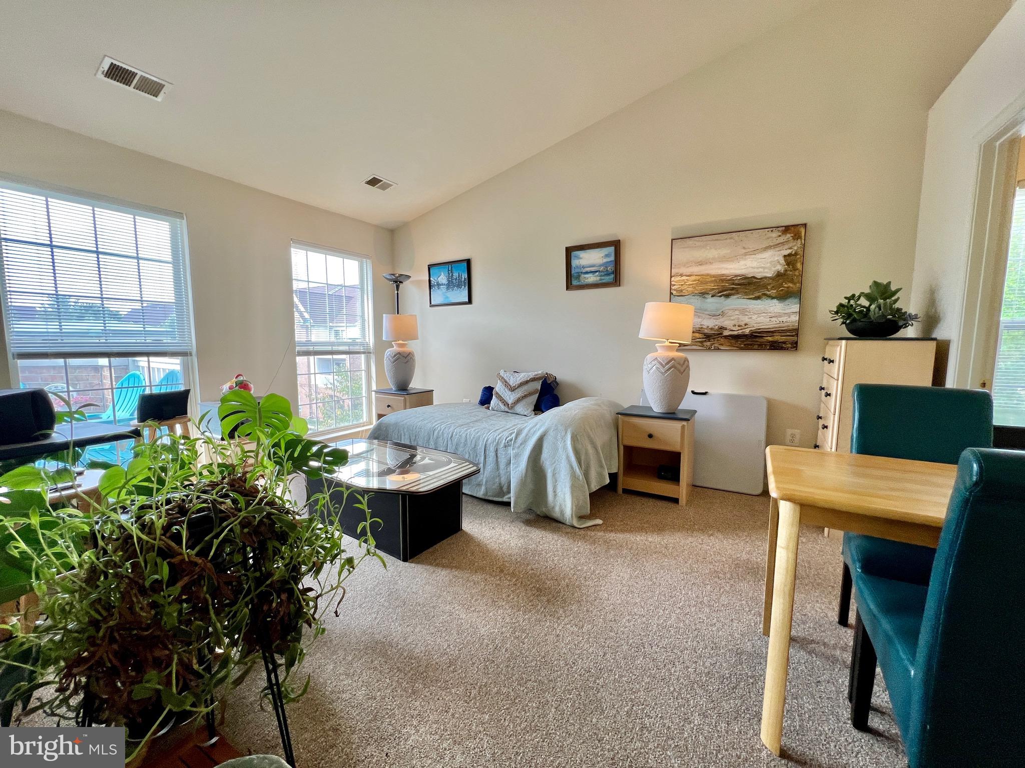 ECHO GLEN - Residential