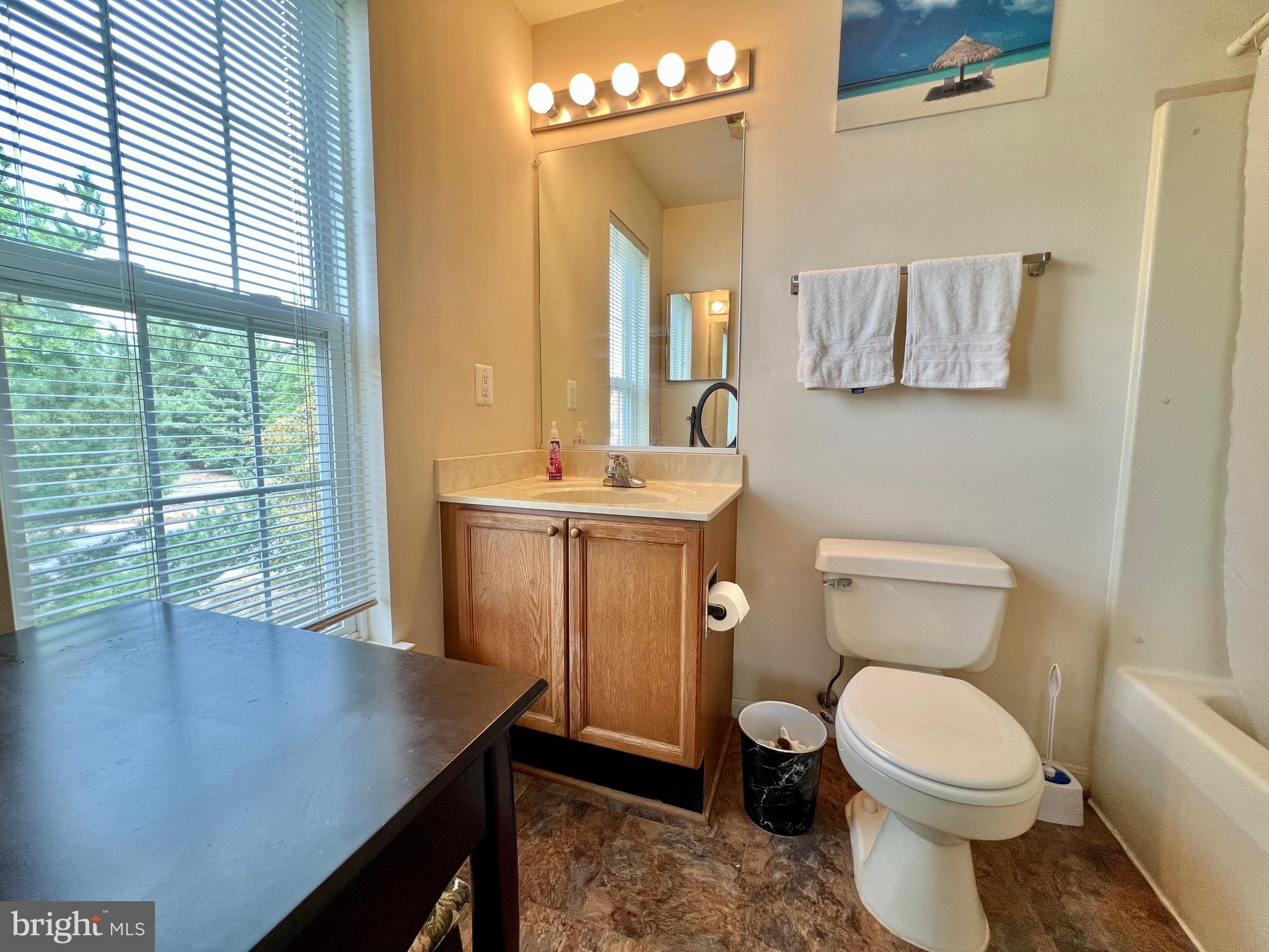 ECHO GLEN - Residential