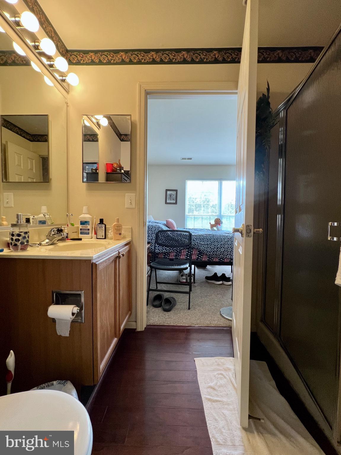 ECHO GLEN - Residential