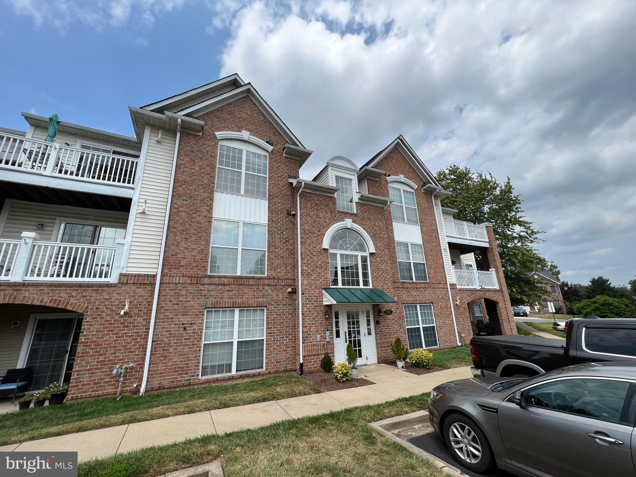 ECHO GLEN - Residential