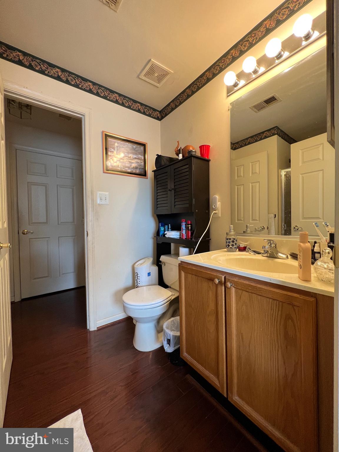 ECHO GLEN - Residential