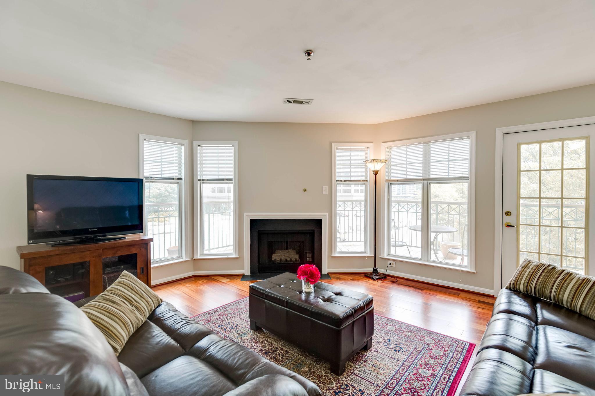 SAVOY PARK CONDOMINIUMS - Residential