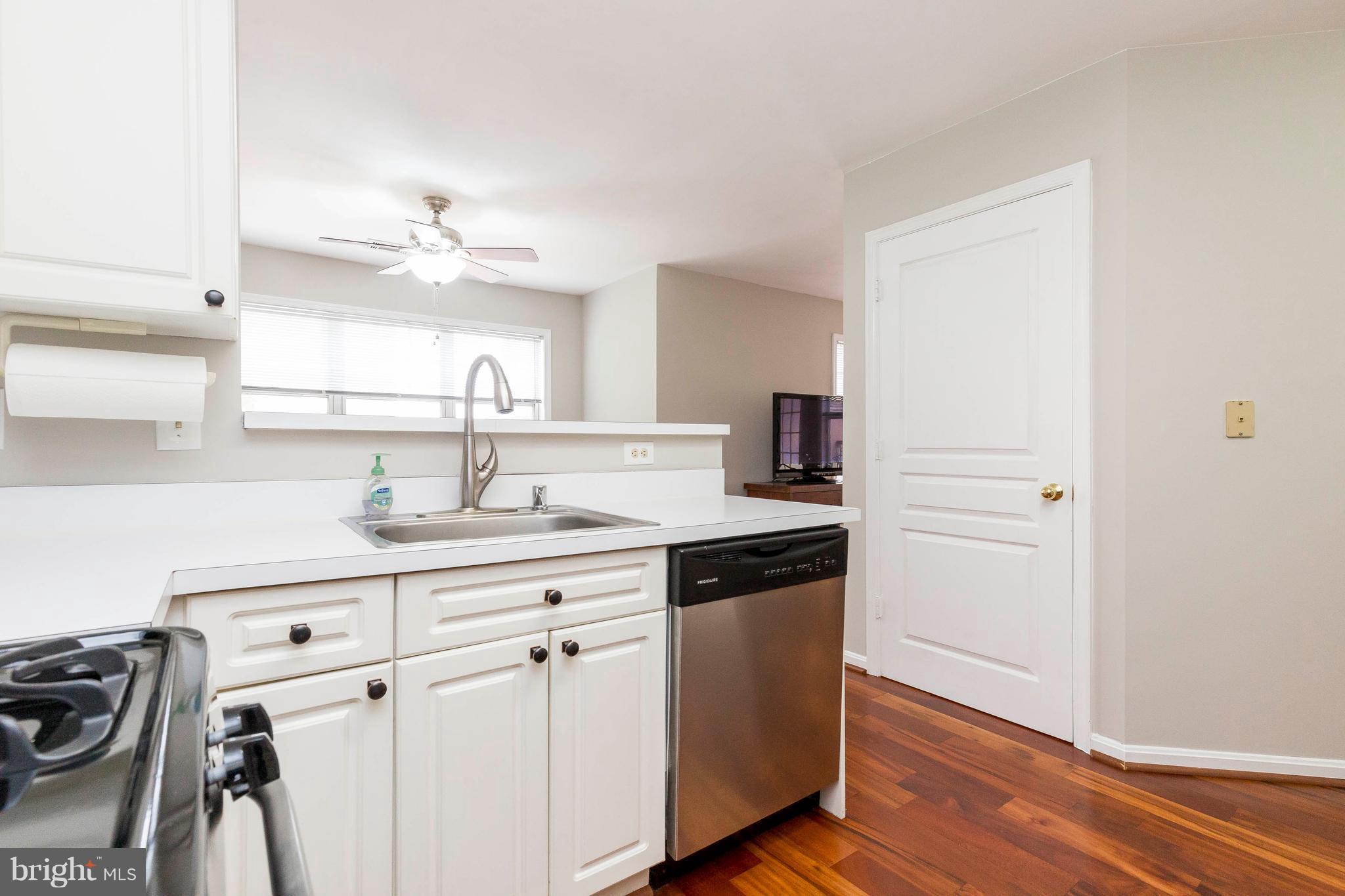 SAVOY PARK CONDOMINIUMS - Residential