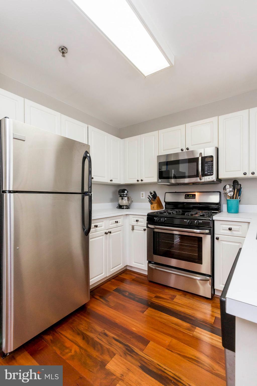 SAVOY PARK CONDOMINIUMS - Residential