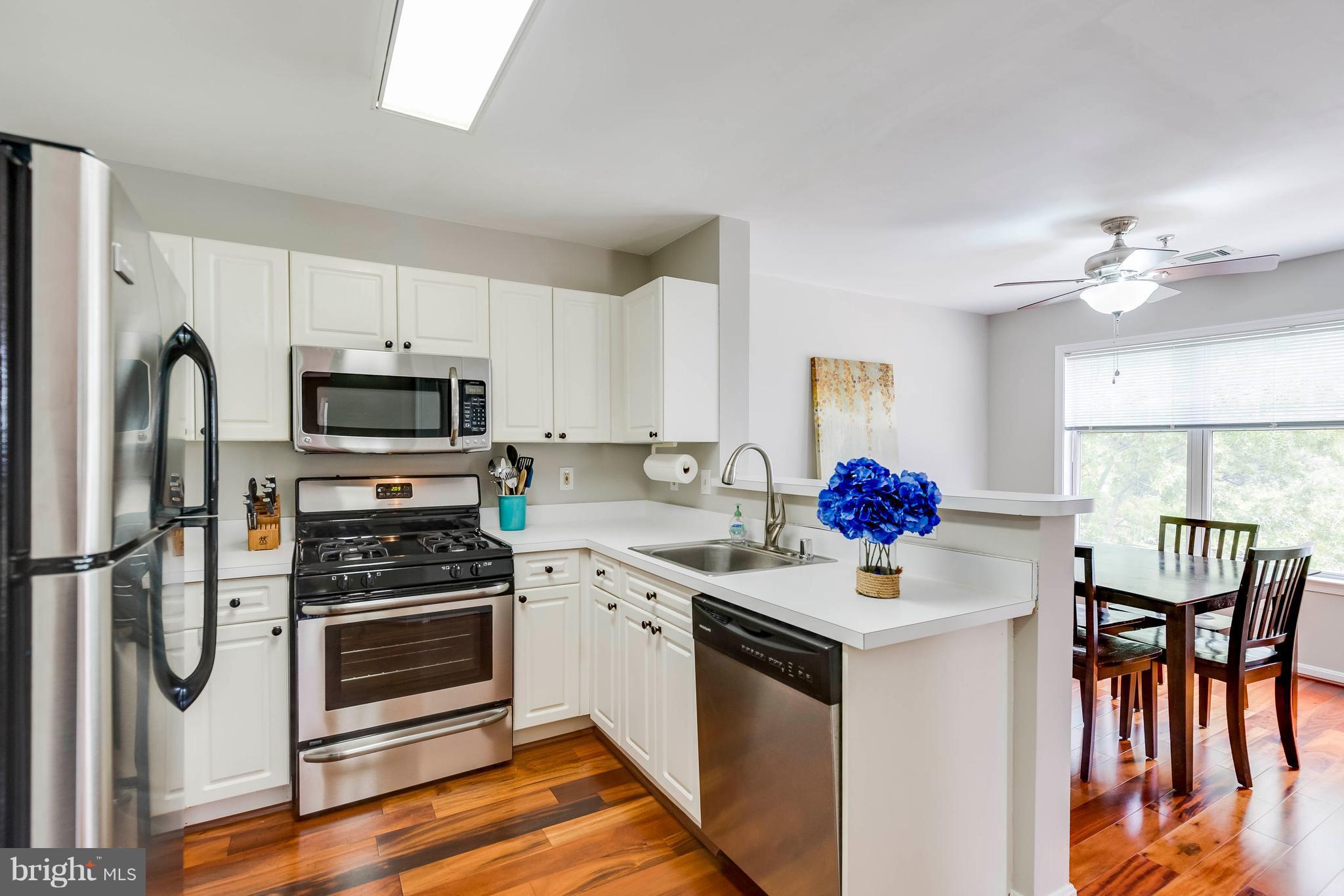 SAVOY PARK CONDOMINIUMS - Residential