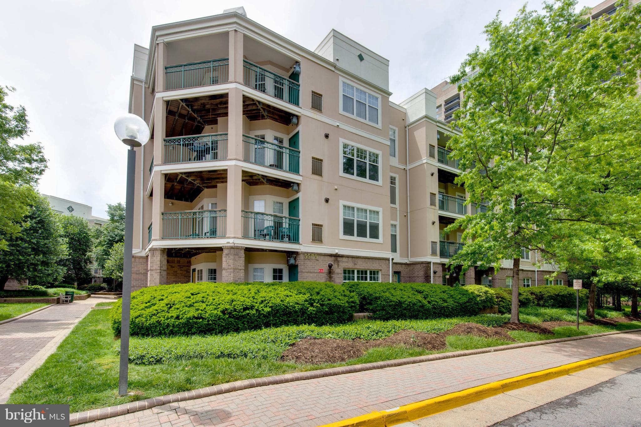 SAVOY PARK CONDOMINIUMS - Residential