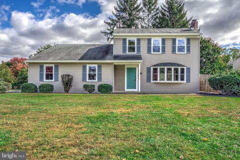 Photo of 17 Grebill Court, EPHRATA, PA 17522 (MLS # PALA2058754)