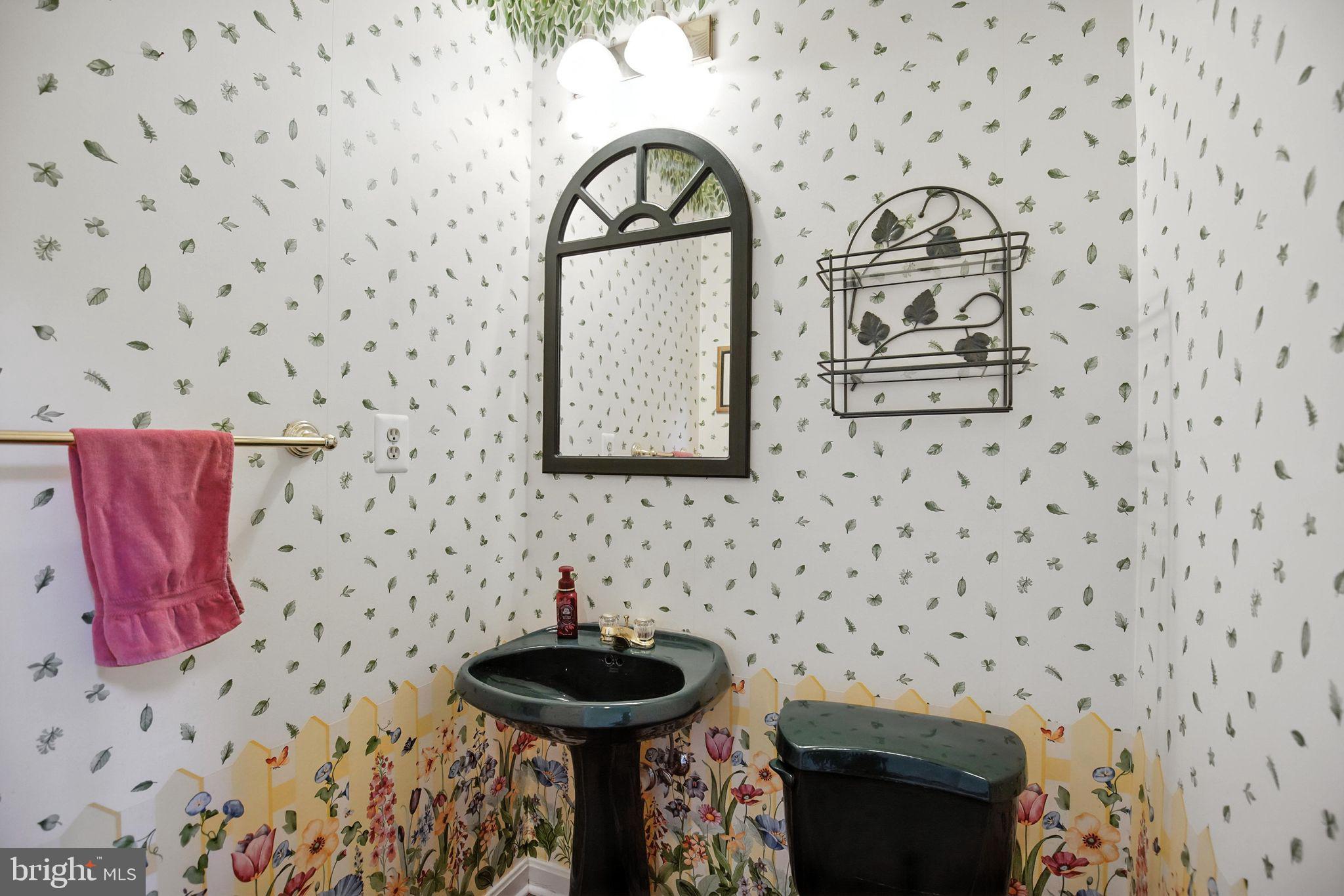 WALNUT HILLS SUB - Residential