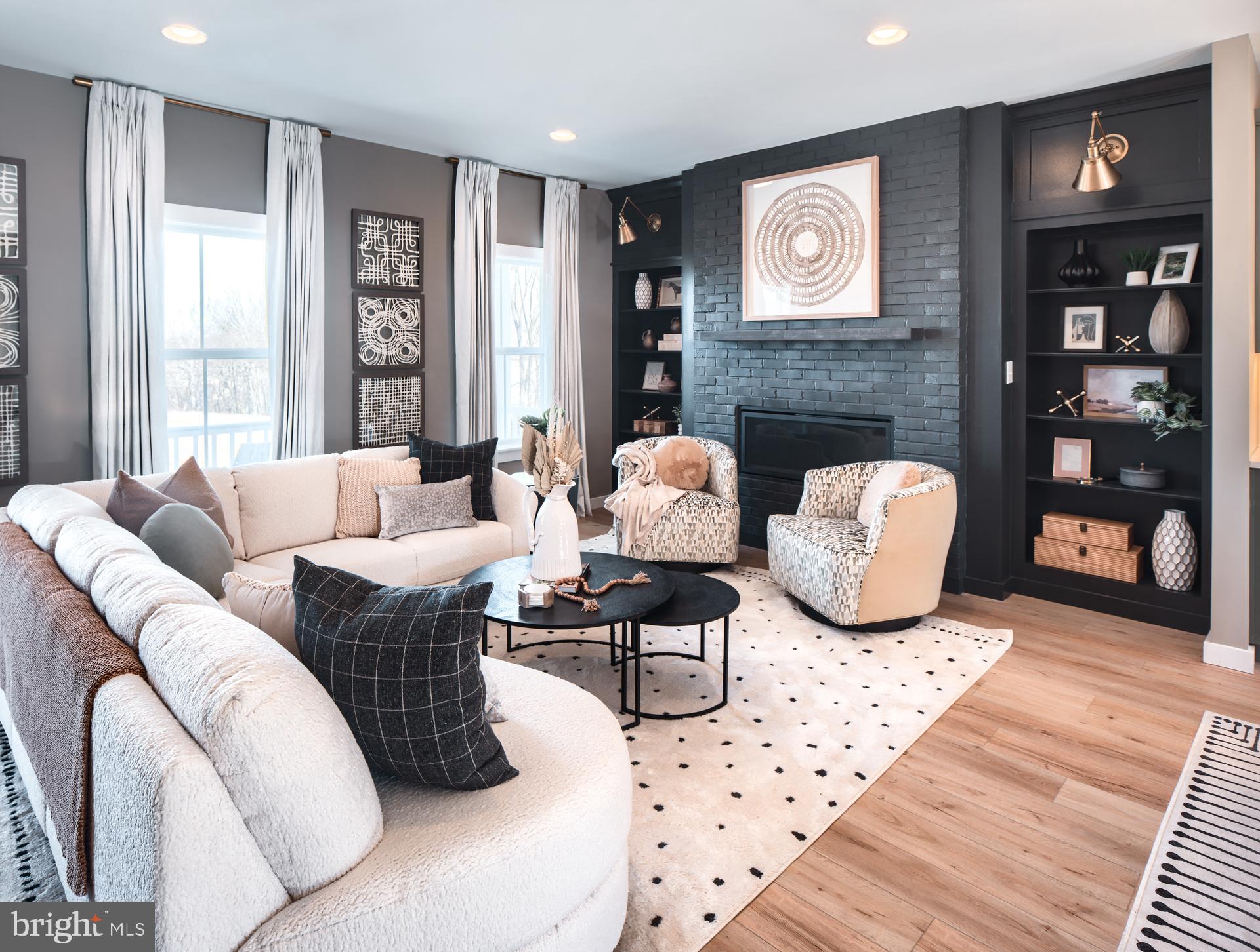 2234 COACH LIGHT LANE