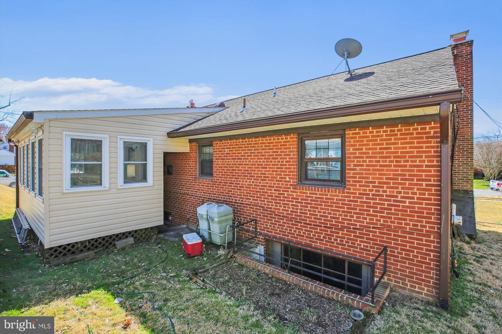 listing image 61
