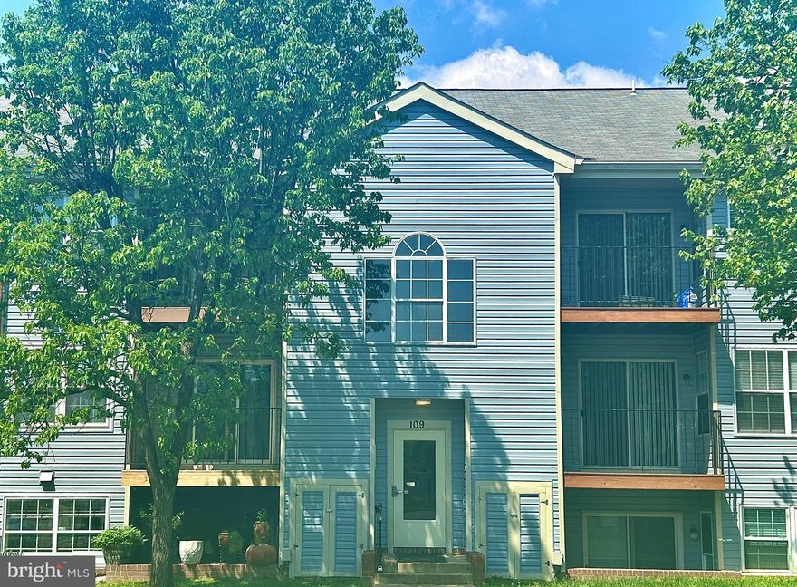 ****EXCELLENT 2nd LEVEL FRONT  CONDO UNIT THAT OVERSEES  A TREED PARK-LIKE SETTING**** This condo has new paint and vinyl flooring with upgraded kitchen and bath!! Includes all stainless steel appliances and has been professionally cleaned and ready to go now. Neutral paint throughout so all you need to do is move in and enjoy! Property Is easy to show anytime day or evening. Excellent proximity to shopping, restaurants, Ritchie Hwy, RT 10 and 695; plus there is plenty of parking. Great place to relax in a quiet section of Cromwell Fountain. Make this one a must see!