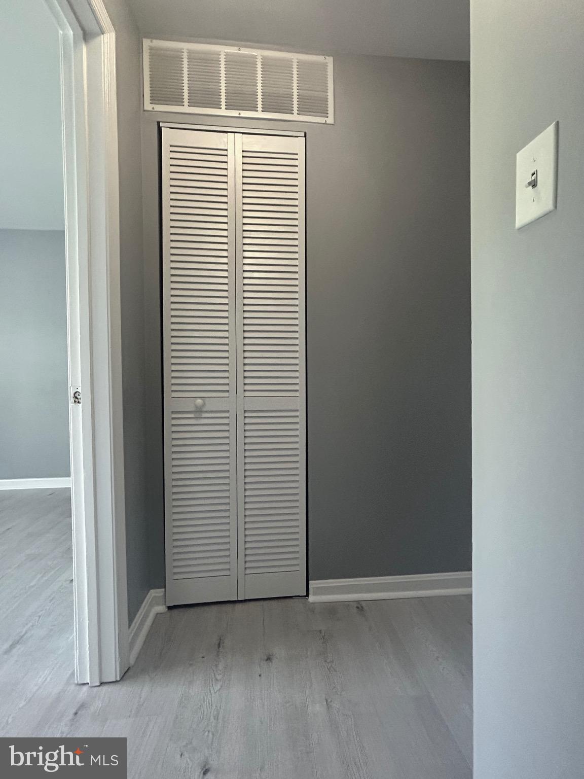 CROMWELL FOUNTAIN - Residential