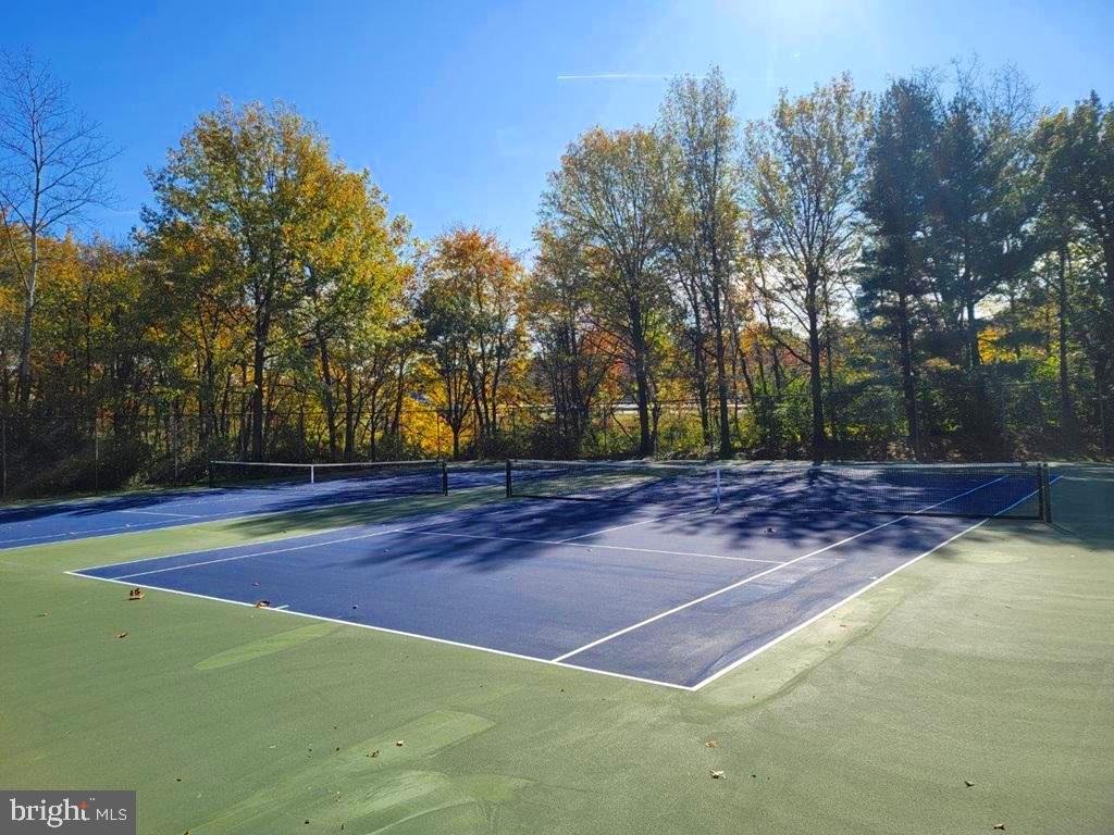 CROMWELL FOUNTAIN - Residential