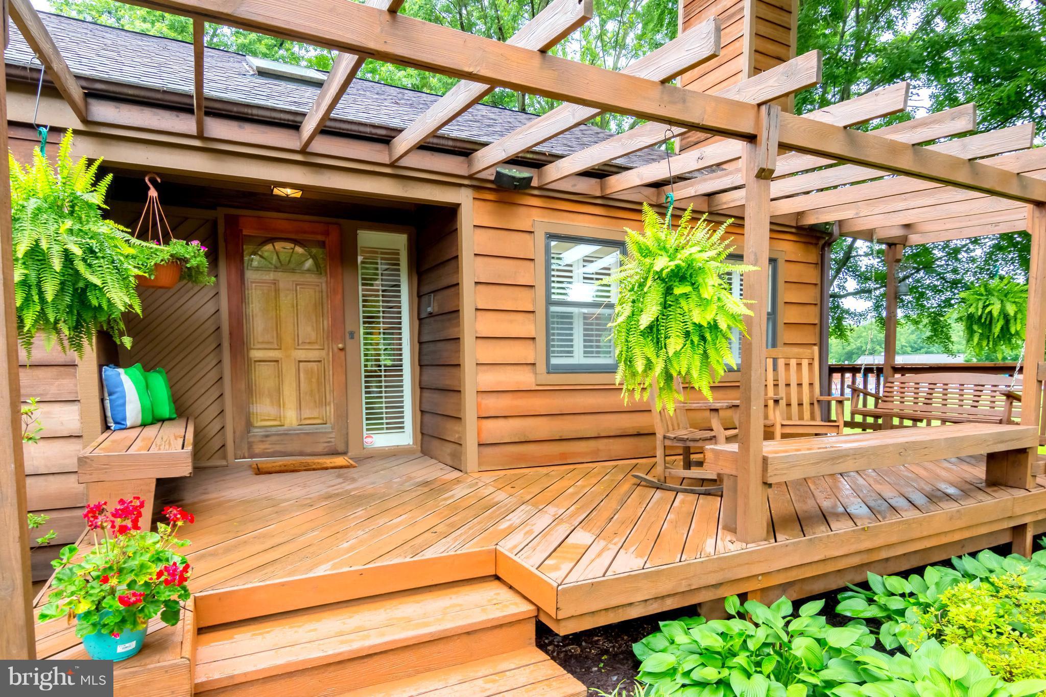 CLEMENS CROSSING - Residential