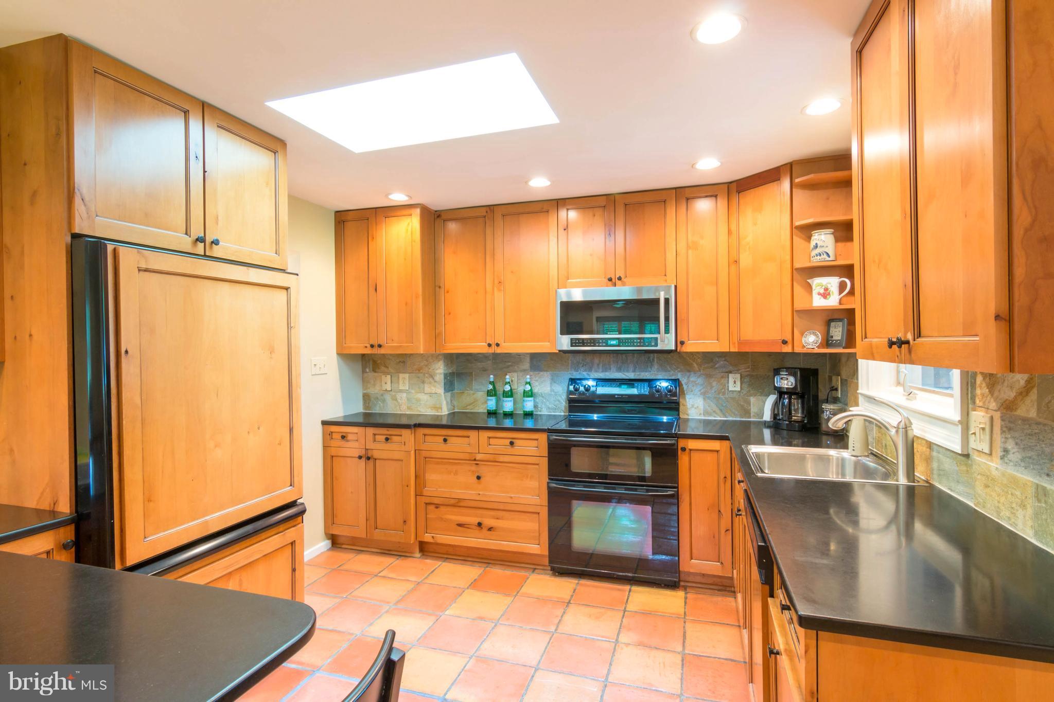 CLEMENS CROSSING - Residential