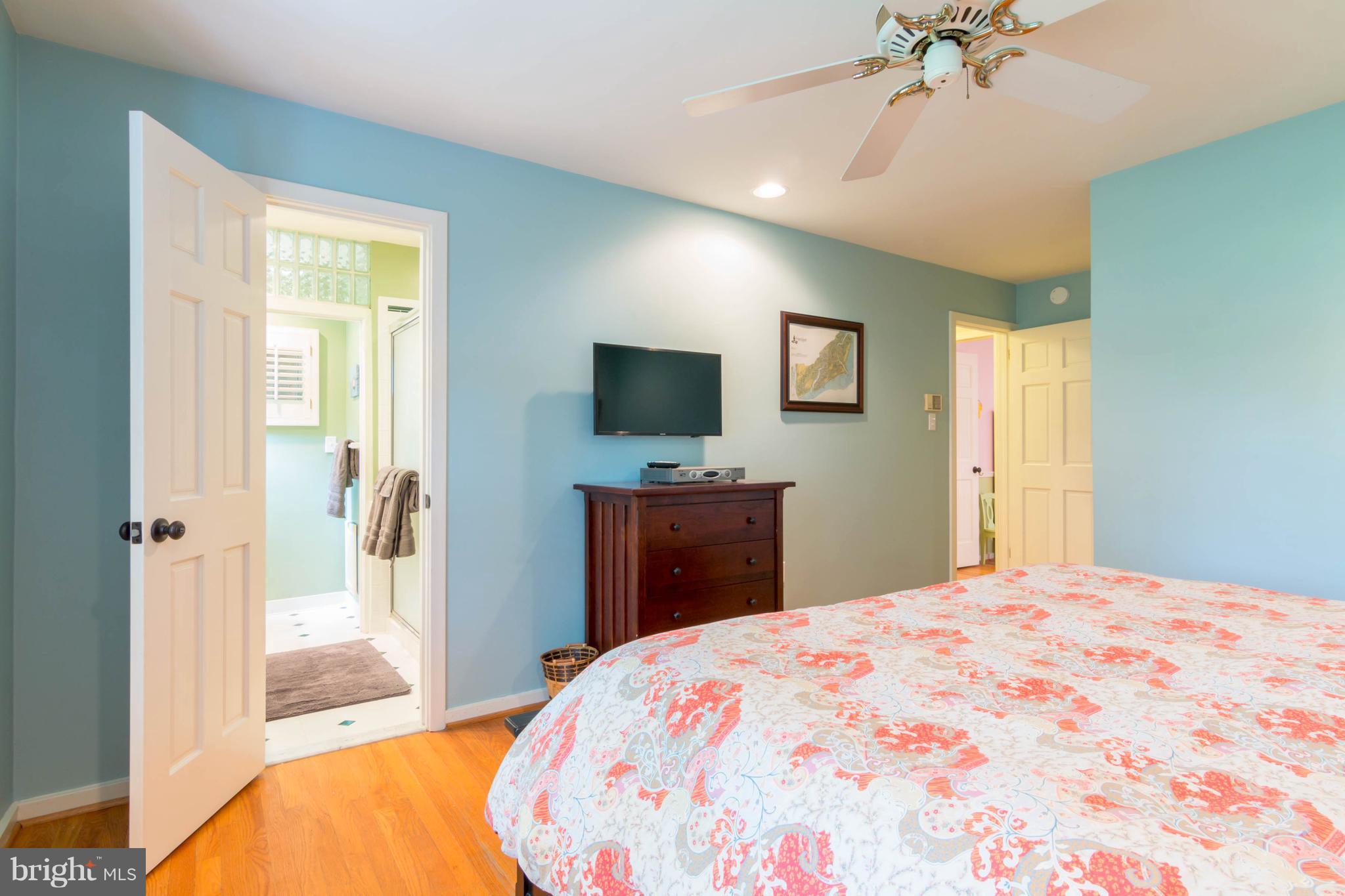 CLEMENS CROSSING - Residential