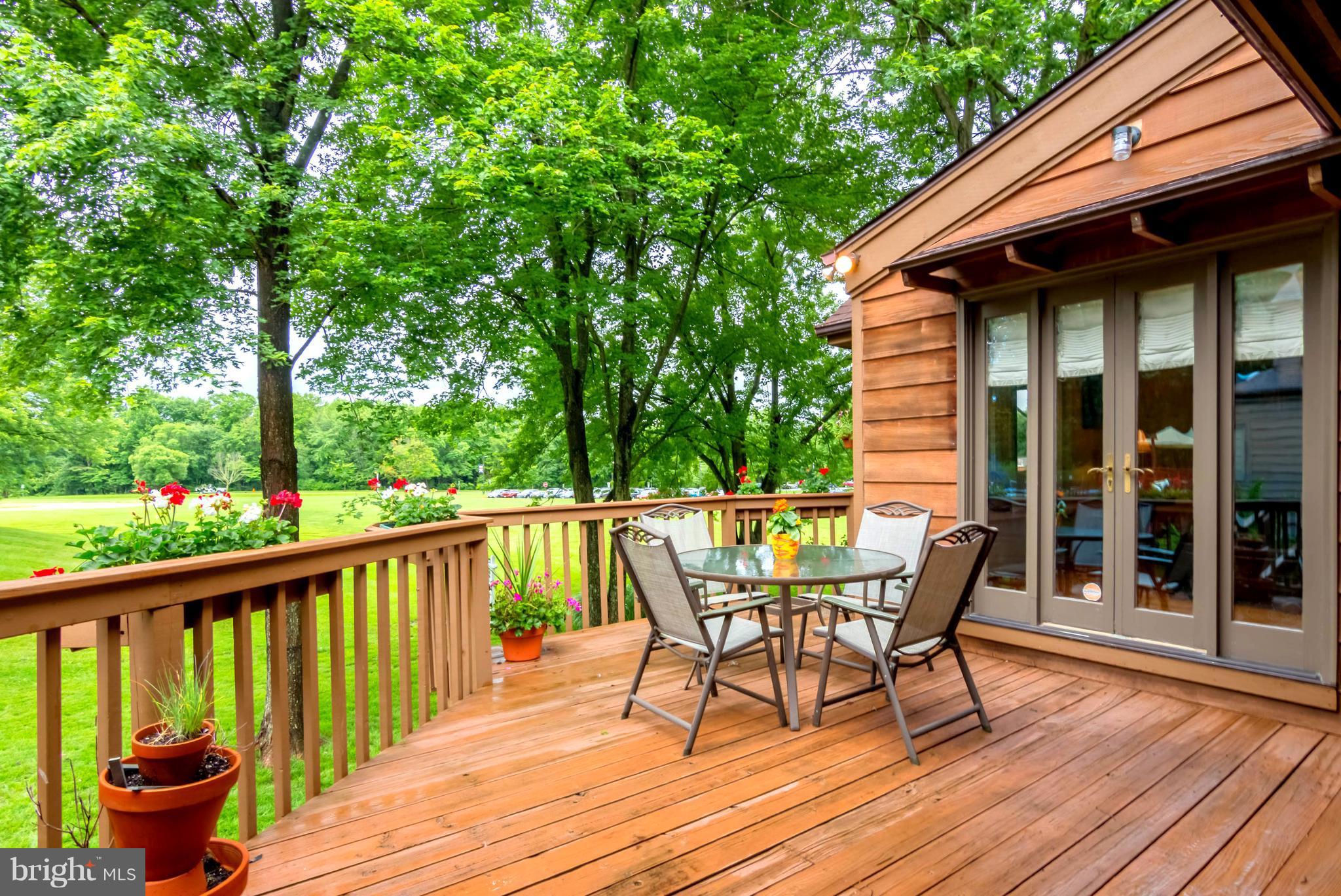 CLEMENS CROSSING - Residential