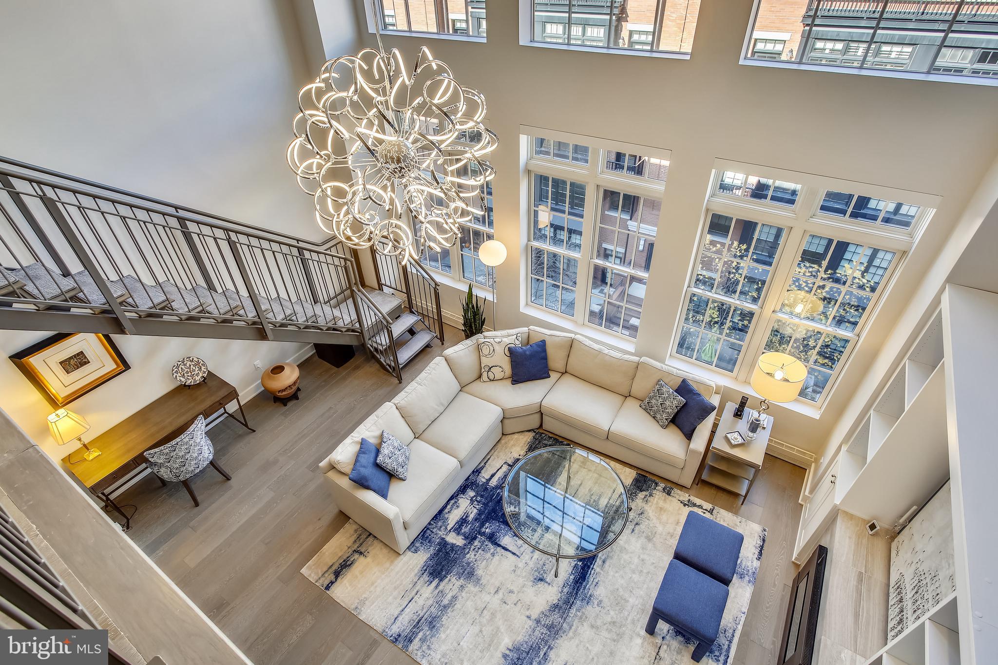 THE SELECT AT GASLIGHT SQUARE - Residential