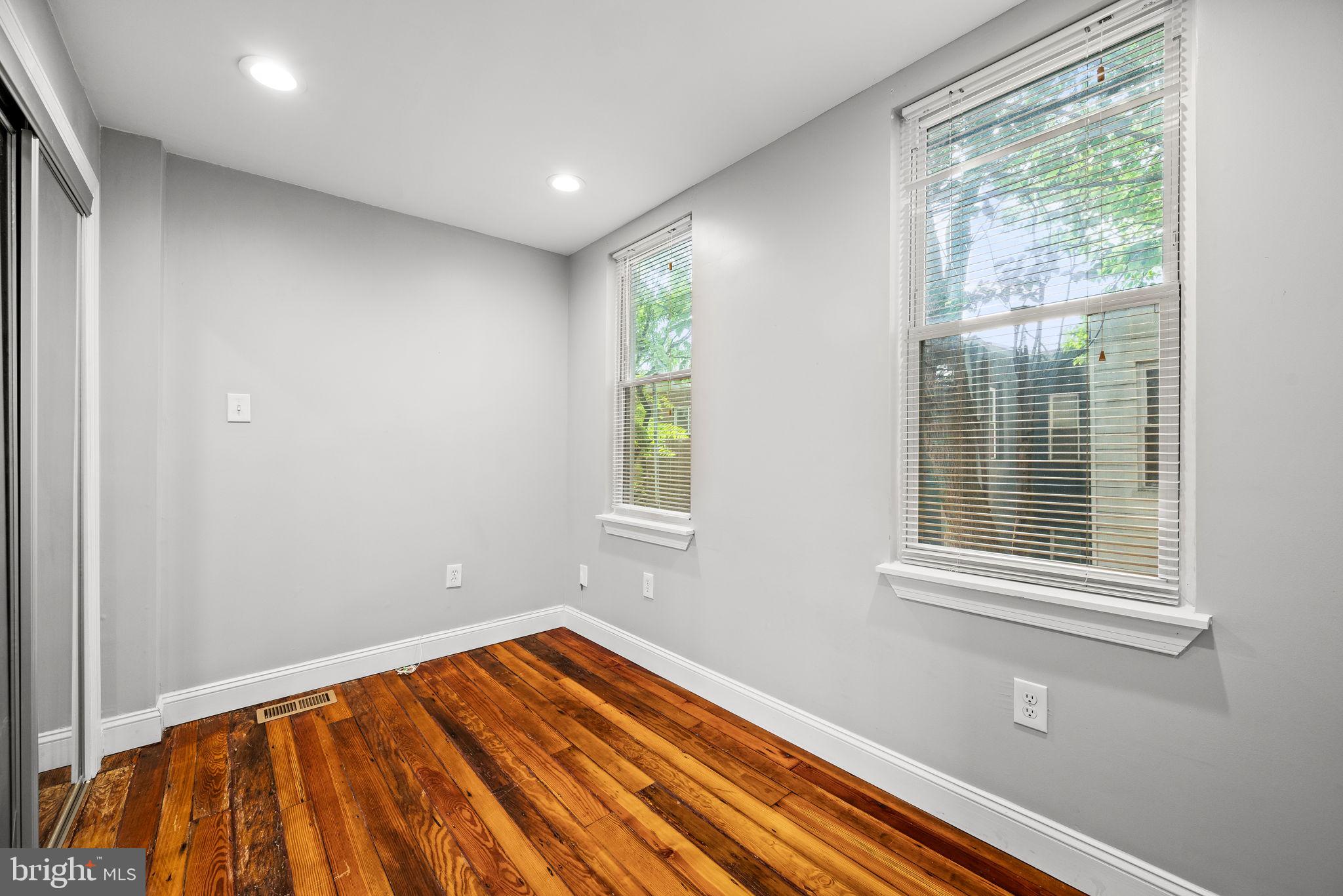 GRAYS FERRY - Residential