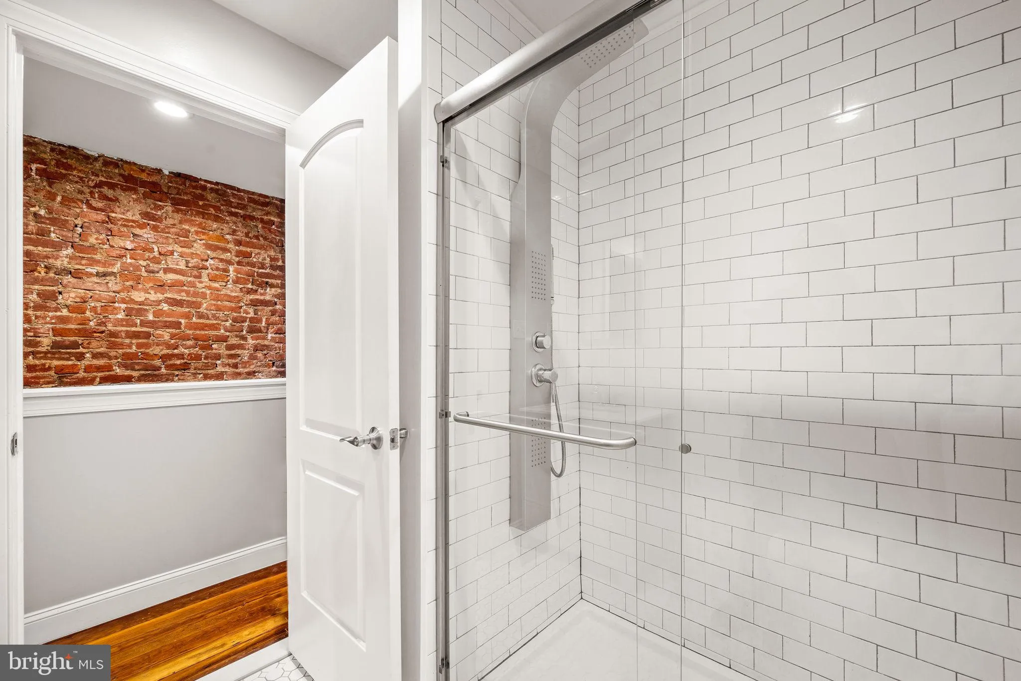 Philadelphia, Pennsylvania 19146, United States, 2 Bedrooms Bedrooms, ,2 BathroomsBathrooms,Residential,Active,50964