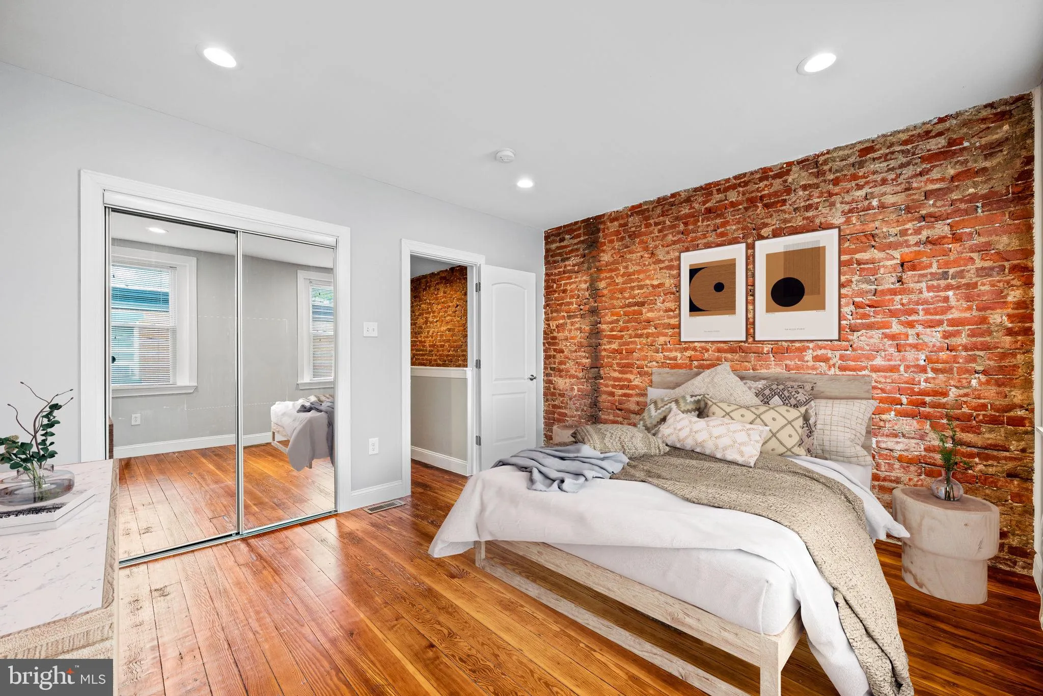 Philadelphia, Pennsylvania 19146, United States, 2 Bedrooms Bedrooms, ,2 BathroomsBathrooms,Residential,Active,50964