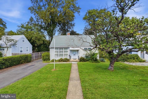 Photo of 6824 Westlawn Drive, FALLS CHURCH, VA 22042 (MLS # VAFX2344050)