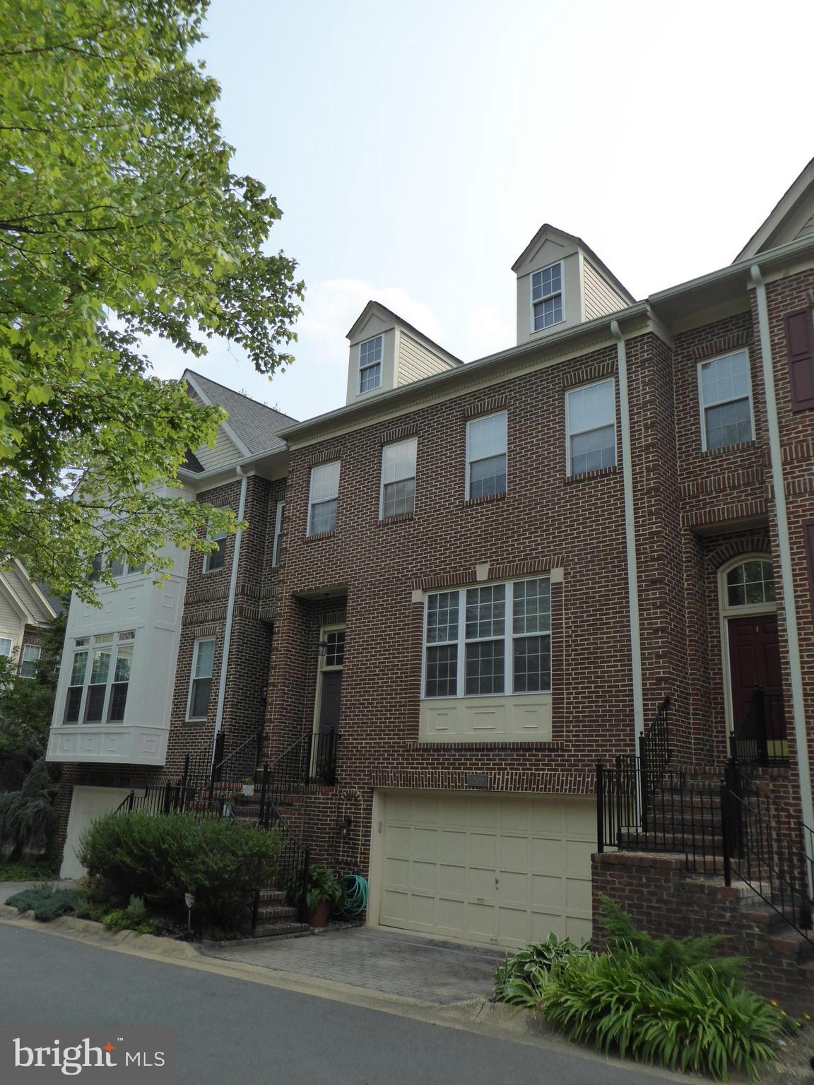 HALPINE SQUARE - Residential