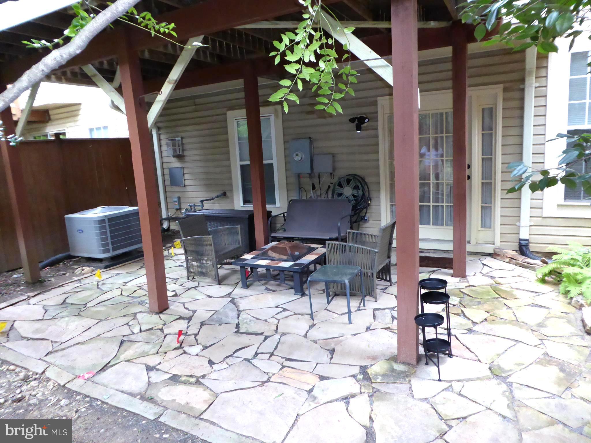 HALPINE SQUARE - Residential